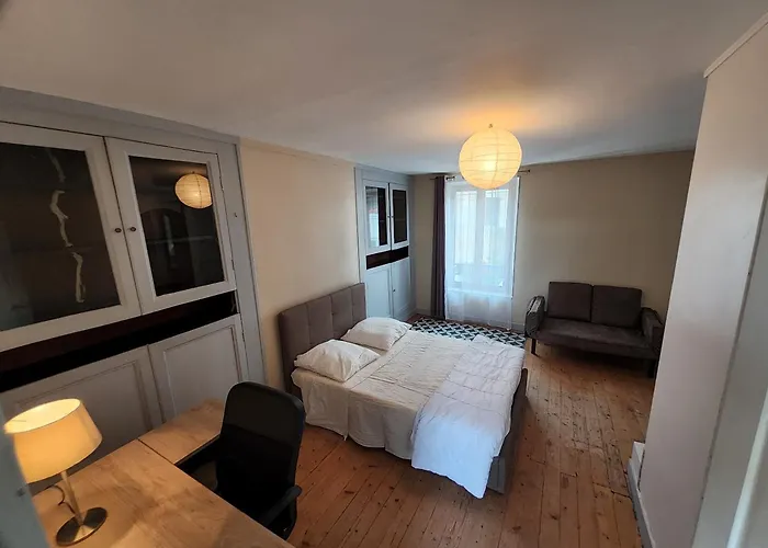 Charmante Briarde Simple Et De Bon Gout, Avec Terrasse Et Jardin - 4 A10 Personnes