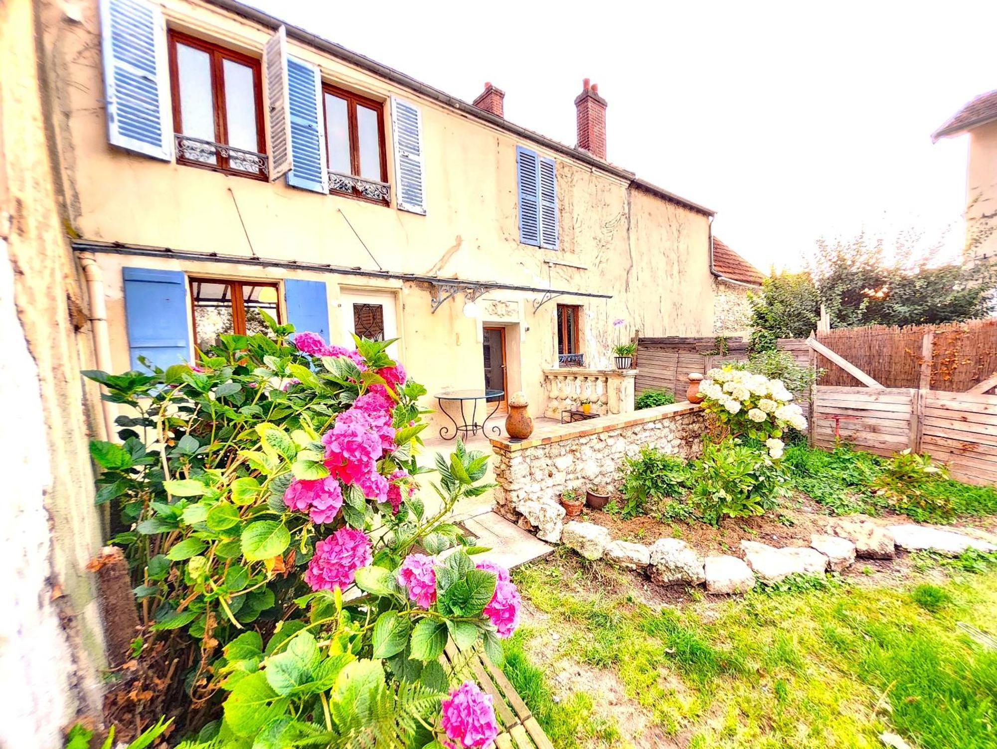 Charmante Briarde Simple Et De Bon Gout, Avec Terrasse Et Jardin - 4 A10 Personnes